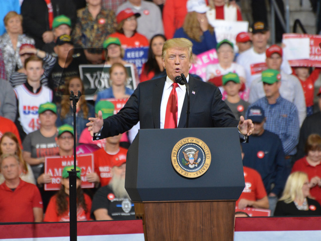President Donald Trump at a rally last fall in Council Bluffs, Iowa, declared he was going to get E15 approved year-round. The president will travel to an ethanol plant south of Council Bluffs on Tuesday where industry leaders will thank him for EPA completing the E15 rule. (DTN file photo by Todd Neeley)